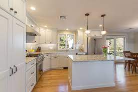 The center area traditionally includes a formal living/dining room, family room, kitchen and a breakfast nook, along with a powder room and a laundry room. West Concord Split Level Kitchen Remodel Transitional Kitchen Boston By Fresh Start Interiors Houzz