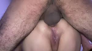 継母はケツの穴におしっこを望んでいます お尻の中に放尿 熱い熟女のアナル放尿 ファックし続ける 抜かないでください