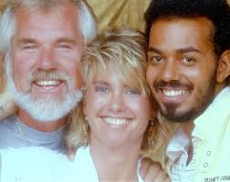 Olivia Newton John was for her peers in art and especially in music a  symbol of kindness, respect and simplicity... her great human qualities are  an example for all... that is why