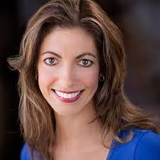 Gina Hammer's Instagram, Twitter & Facebook