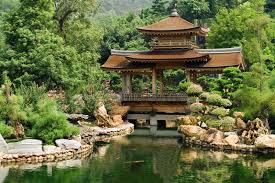Traditional Chinese House Near The Pond Royalty Free Stock Photography Image 11659207 Traditional Chinese House Chinese Architecture Asian House