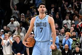 Mavericks acquiring veteran forward Santi Aldama in trade with Grizzlies, report says