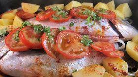 Pour Ce Soir Dorade Au Four A La Portugaise Pourquoi Portugaise Je Ne Sais Pas La Recette Pourra Daurade Au Four Recette Dorade Au Four Recette Dorade