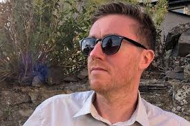 Pádraig Cooney shares new single 'Houses (feat. Bronwyn Murphy-White)' and  announces debut album 'Centuries of Learning'