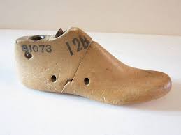 Vintage 1950 S Cobbler S Wooden Shoe Last Form Vulcan Etsy Wooden Shoes Wood Shoes Shoe Last