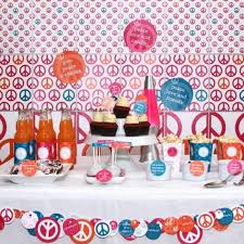 Cool 13th birthday party ideas your teen will love. 25 Popular Tween And Teenager Birthday Parties Tip Junkie