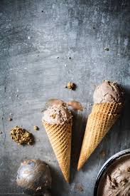Nutellaeis Rezept Ohne Eismaschine Zucker Zimt Und Liebe Nutellaeis Krokant Lebensmittel Essen