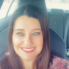 Lenora Caesar's Instagram, Twitter & Facebook