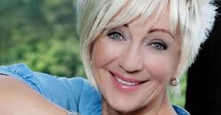 Guten morgen deutschland (gmd) ist der titel des frühstücksfernsehens beim privatsender rtl, das seit dem 26. Bianca Graf Es Gibt Viel Mehr Als Wir Sehn Schlager Radio