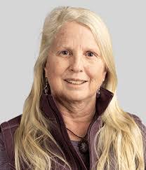 Linda Hatch's Instagram, Twitter & Facebook