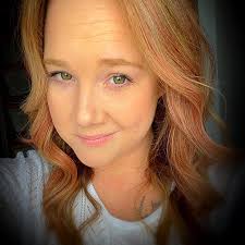 Jessica Kellogg's Instagram, Twitter & Facebook