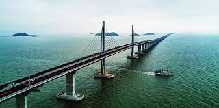 Jembatan terindah di dunia selanjutnya adalah jembatan yang ada di negara kita sendiri yaitu jembatan suramadu. 9 Tahun Dibangun Dan Telan Korban Jiwa Jembatan Terpanjang Di Dunia Akhirnya Diresmikan