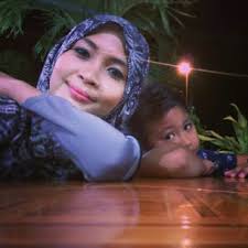 Siti nordiana — harum tak lagi wangi 04:27. Fuhh Gambar Terkini Anak Siti Nordiana Dengan Bekas Suami Pelakon Arwah Faizal Yusof Infoje Org