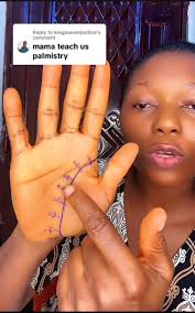 Let me read your pálm ✋ and tell you hòw lònğ you are dèstínèd to Lívè  #palmistry #palmreadings