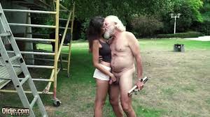 Old dirty man has sex with teen girl - XNXX.COM