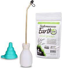 Diatomaceous earth natural spider repellent will help in getting rid of spiders and other insects from entering your home like they used too! Amazon Com Bizzy One Powder Duster Large De Bulb Duster Powder Applicator Garden Applicator Bulb For Multi Purpose Indoor And Outdoor Use With 4 Oz De Health Personal Care