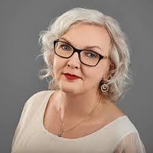 Cindy Owen's Instagram, Twitter & Facebook