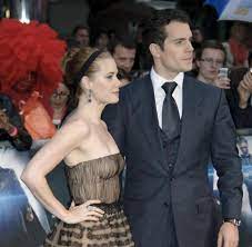 Henry william dalgliesh cavill was born on the bailiwick of jersey, a british crown dependency in the channel islands. Funf Fakten Uber Den Man Of Steel Star Wer Ist Der Superman Darsteller Henry Cavill Welt