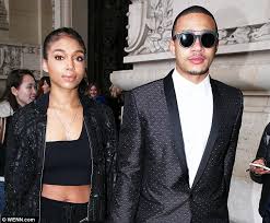 Последние твиты от memphis depay (@memphis). Manchester United Flop Shows Style At Paris Fashion Week Daily Mail Online