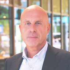 These 3 companies are raising $118M. And you're going to see their pitch  decks. A key step in your fundraising efforts is to have well-structured,  professional decks that clearly present your… |