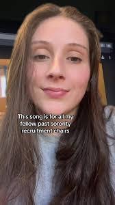 Jillian Grady's Instagram, Twitter & Facebook