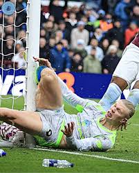 🗣️ Pep Guardiola on the 'knock' suffered by Erling Haaland against Aston  Villa: “I think day by day he's better. But now we train this afternoon and  we'll know more exactly how