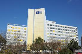 Le code de la route fait son apparition en france en 1921 avec une première version qui tente de concilier les différents usagers de la route (véhicules à le code de la route est un texte réactualisé en permanence, au fur et à mesure de la prise de conscience des dangers liés à la circulation. Centre De Cheques Postaux Wikipedia