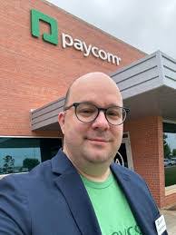 Aaron Rea's Instagram, Twitter & Facebook