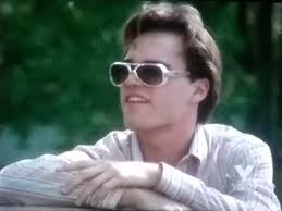 Twice in a Lifetime" Curveball (TV Episode 2000)