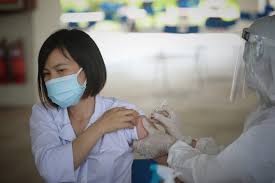This is a multidose vial and must be diluted before use. Quá»¹ Vaccine Phong Covid 19 Hoáº¡t Ä'á»ng Tháº¿ Nao Vtv Vn
