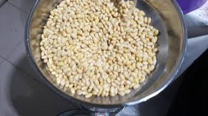 Saya ini hendak menunaikan janji berkongsi resepi home made air soya segar yang boleh dibuat sendiri yang pasti kebersihan lebih terjamin. Cara Buat Air Soya Mudah Cara Buat Susu Soya Padu Resepi Air Soya Youtube