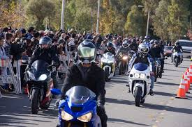 A private graveside service with family preceded the service at arlington cemetery in sandy springs, ga. Thousands Attend Los Angeles Memorial For Paul Walker Vanity Fair