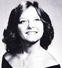 Does anyone know about Earline Sanders. She was the secretary for Bob  Parker?