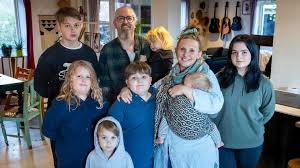 Otte børn presser økonomien. Sådan gør storfamilien