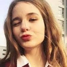 Vivian Andino's Instagram, Twitter & Facebook