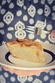Saca las tartas del horno y colócalas sobre una rejilla pinta las láminas de manzana con la mermelada utilizando un pincel de cocina. Una Tarta De Manzana Increible Deliciosa Y Muy Facil Laube Leal