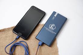 Ingin Souvenir Atau Merchandise Yang Tidak Biasa Kenapa Tidak Coba Dengan Souvenir Power Bank Custom Anda Bisa Memilih Merchandise Charger Electronics