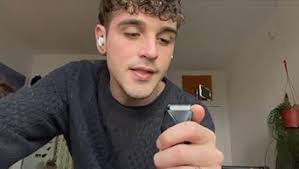 Amazon.com: Body Hair Trimmer for Men, Pubic Hair Trimmer with Led Light,  Waterproof Ball Trimmer for Men Body Groomer, Electric Groin Hair Trimmer  Body Shaver for Men with 3 Replaceable Guard Comb,Charging