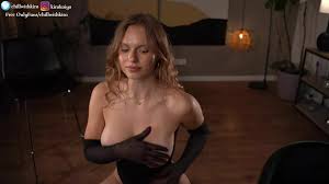 Chillwithkira New Porn Video [Chaturbate] - pretty, piercing, deepthroat,  redhair