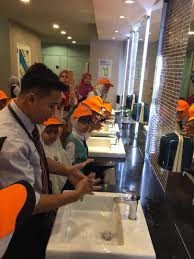 Program kayuhan merdeka kenali dan sayangi kota warisan 2020. Malaysia Airports On Twitter As Part Of Our Continuous Educational Csr Program Themed Payitforward That Promotes Good Toilet Etiquette We Invited These Energetic Students From Sk Kota Warisan For A Fun Outing