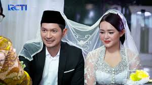 Sinetron ini mengisahkan tentang andin (amanda manopo), seorang dosen cantik yang berpacaran dengan nino (evan sanders). Sinetron Ikatan Cinta Rcti Rating Satu Anak Band Sctv Kalah