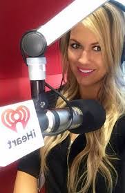 Julia Clapper's Instagram, Twitter & Facebook