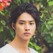 Yamazaki kento is a japanese actor and model. Kento Yamazaki å±±ï¨'è³¢äºº Forever Startseite Facebook