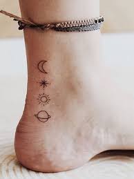 Mostly the sizes of sun and moon tattoos can be classified into small, medium, and huge. 20 Unforgettable Moon Tattoos For Women In 2021 The Trend Spotter