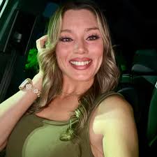 Does anybody remember the pizza driver for Luigi's pizza in College Park?  He wore all black with a black brim hat, and black sunglasses day or night.  They had the best pizza !