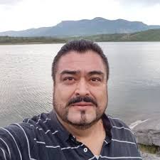 Hoy culmina una étapa en mi vida profesional, seis años en los que aprendí  demasiado al lado de todos mis compañeros directivos, académicos,  administrativos, alumnos y padres de familia de la Preparatoria