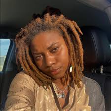 Halo Warren updated her profile picture.