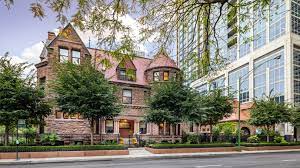 Originally dubbed the astor street. Chicago S Most Expensive Listing Is A 21 9m Gold Coast Mansion
