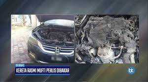 Seorang wanita melakukan sesuatu yang memalukan diri sendiri sebagai tanda protes kerana tidak mendapat tempat duduk di dalam sebuah kereta api di moscow, russia. Kereta Rasmi Mufti Perlis Dibakar Youtube