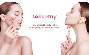 Amazon.com: Lekeemy Rodillo facial de cuarzo rosa, rodillo de jade para  cara, ojos, mejillas, frente, cuello, herramienta para el cuidado de la  piel, reduce arrugas, hinchazón, patas de gallo pliegues : Todo